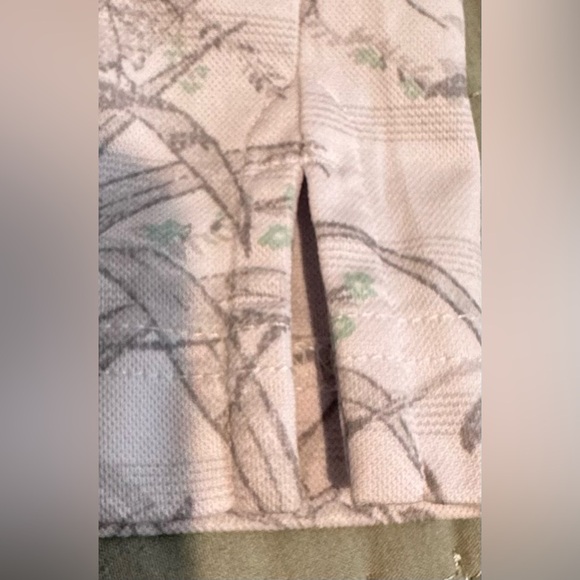 Travis Mathew Stay On Target Golf Polo. Size Medium. VGUC - Picture 14 of 14